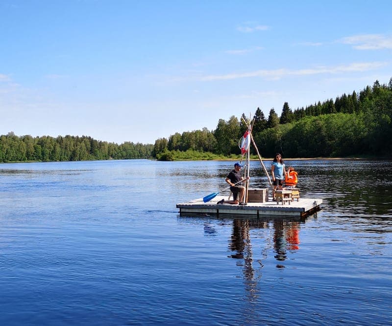 Upplev Klarälven från flotte