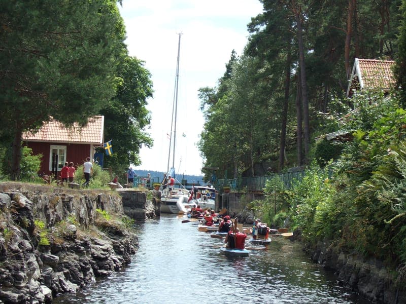 Hyr kanot hos Elovsbyn Camping och Canoe