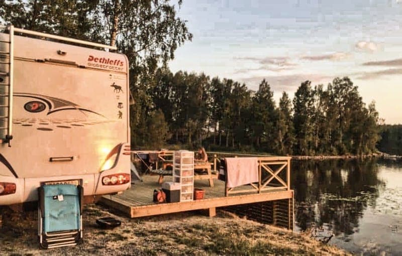 Ställplatser för husbilar vid Hälle Fishing Camp