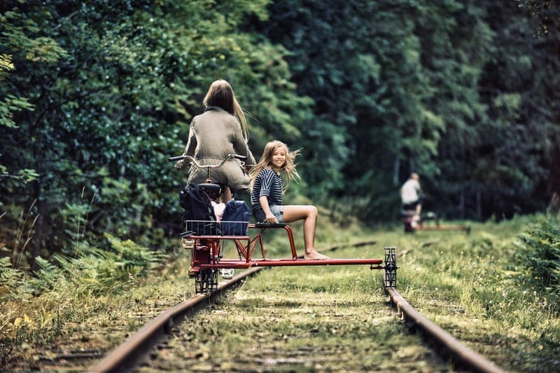 Ta dressinen genom Degerfors