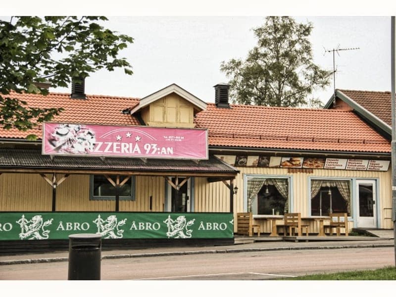 93:ans Gatukök och Pizzeria