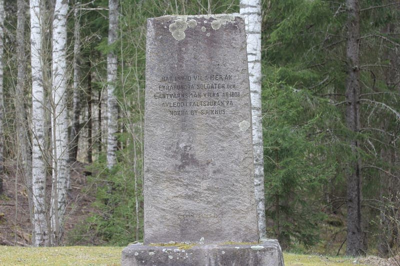 Minnessten i norra By