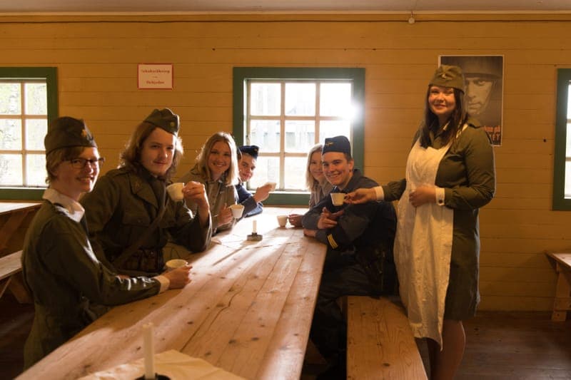 Sommarcafé Krigsflygfält 16