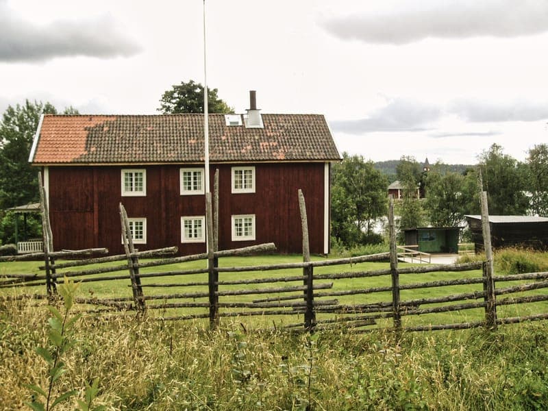 Rämmens Hembygdsgård (bygd- och skolmuseum)