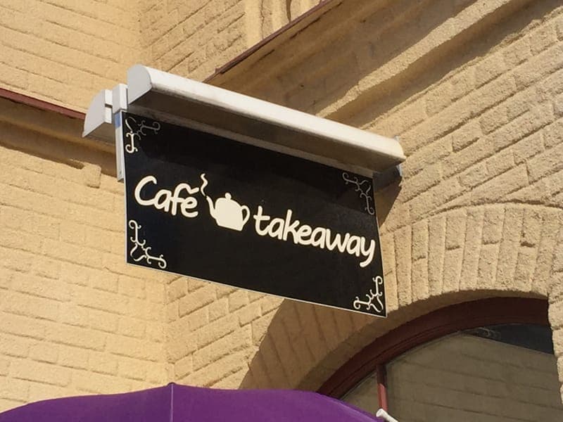 Café takeaway