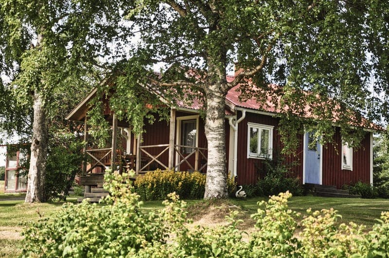 By, Sunne.     Gäststuga på gård.