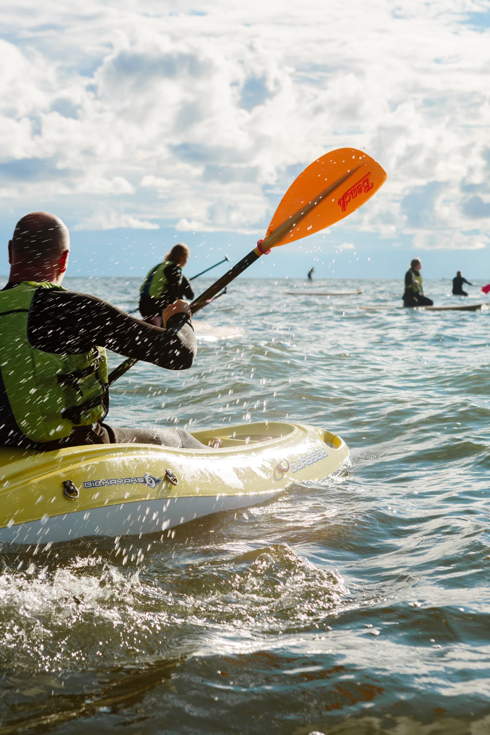 Hyr Kajak på Surflogiet